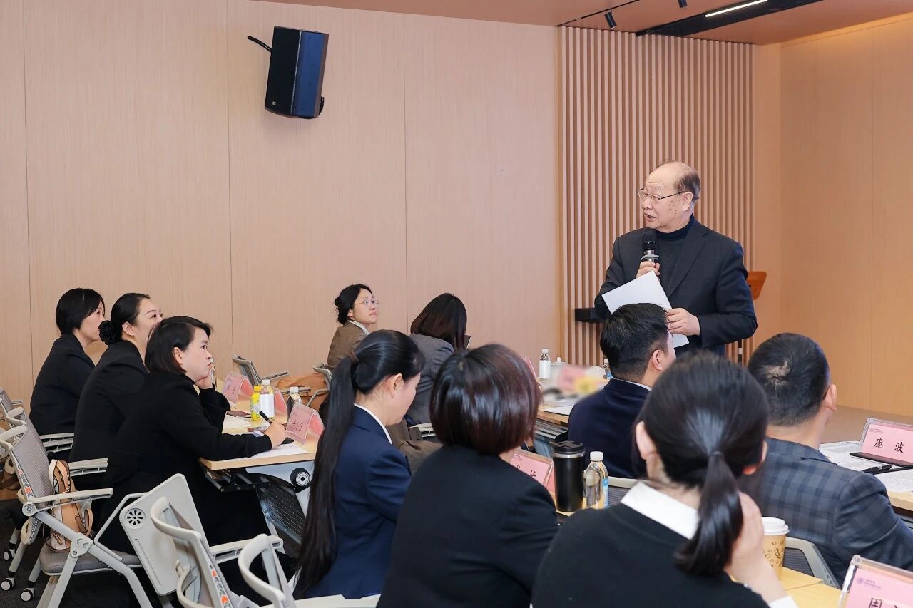 精进不止，质领未来 | 成都新华医院成功举办 2025 年度 PDCA 案例展示暨评审大会