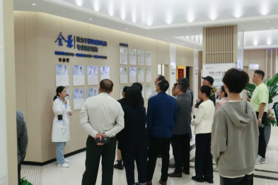 智敬未来，南京全景医学影像「AI+医疗」公益行动守护职场最强大脑