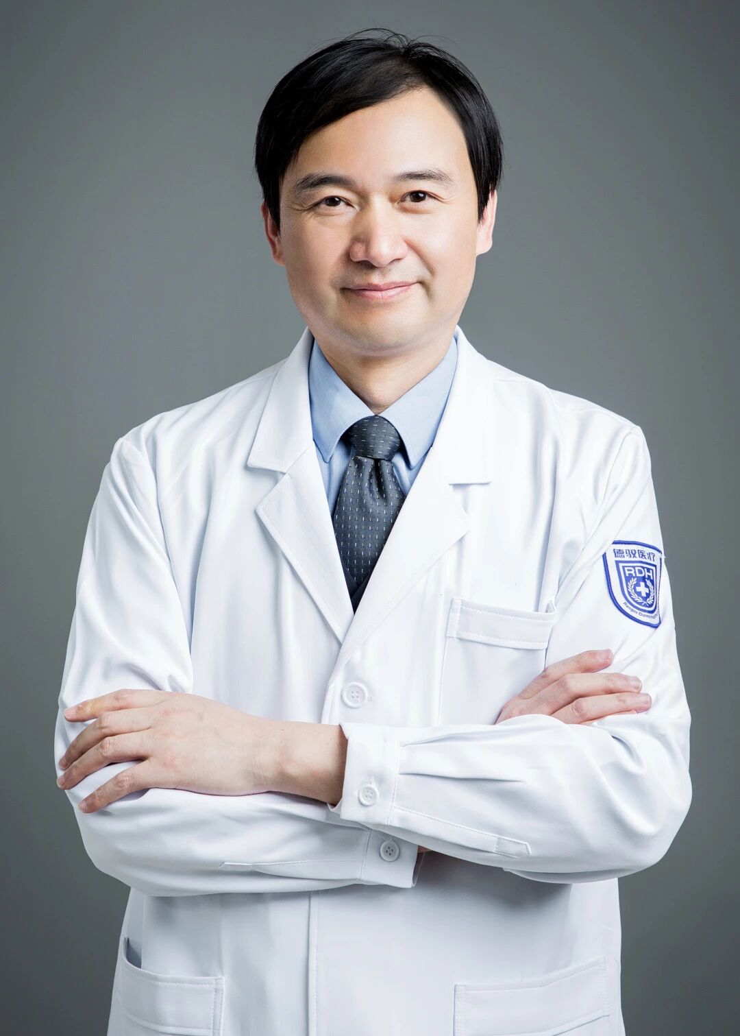 呕血两斤合并多症，内镜精准「缉凶」——南京江北医院成功救治复杂上消化道大出血患者