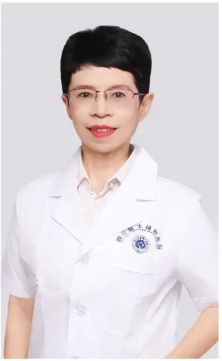 边吃饭边喝水会影响消化吗?