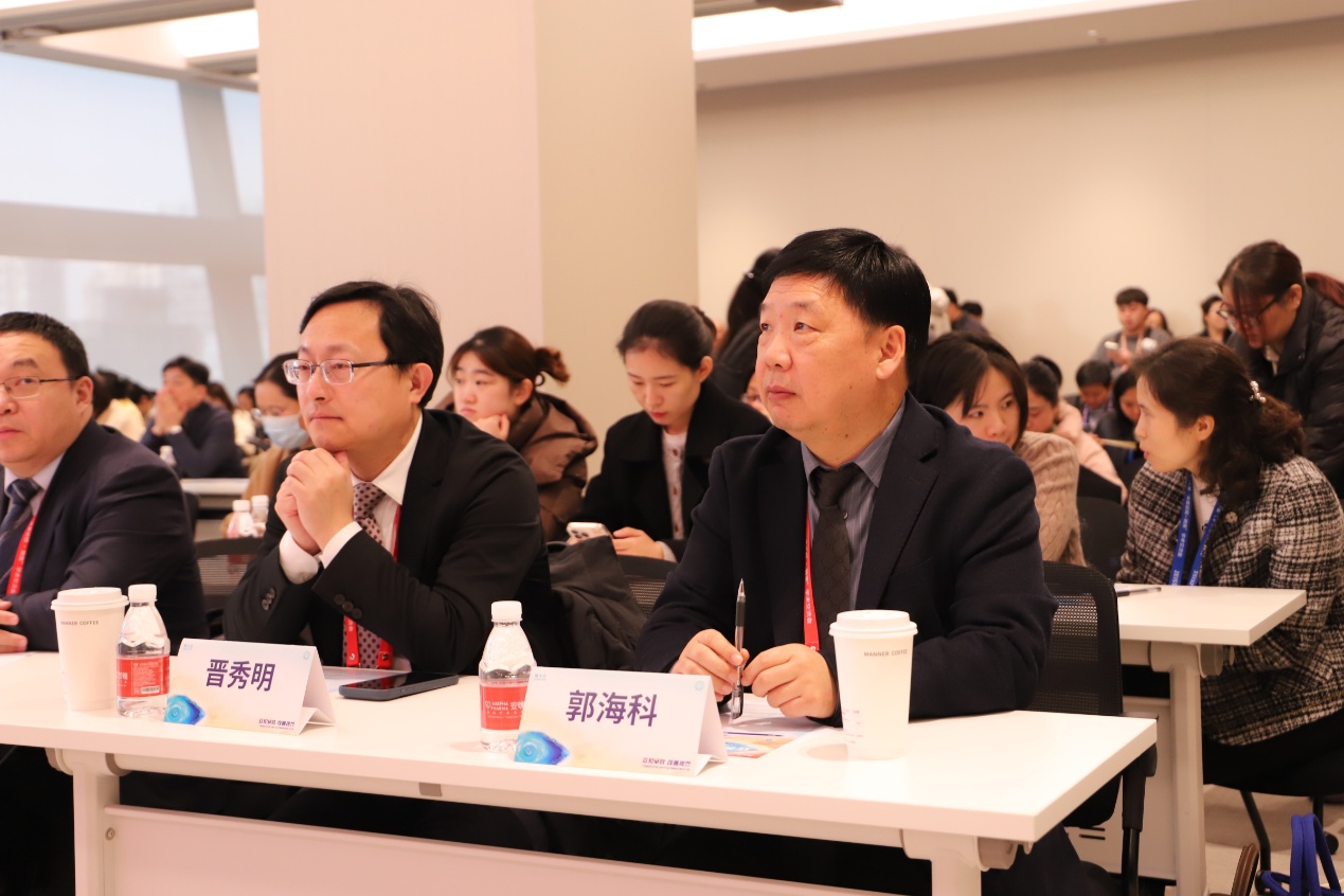 实力绽放！上大附属上海和平眼科医院载誉 2026「海上之光」盛会