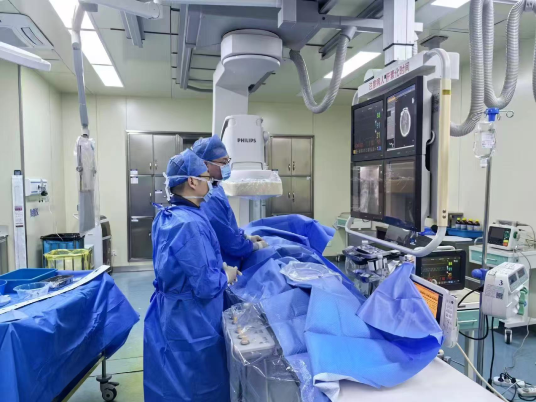 4 小时紧急重启透析「生命线」！常州二院高效实施血透患者动静脉内瘘血栓手术