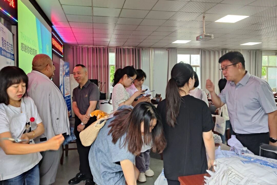 2025 新华公益纪实：以温暖之名，守护一座城的健康脉搏