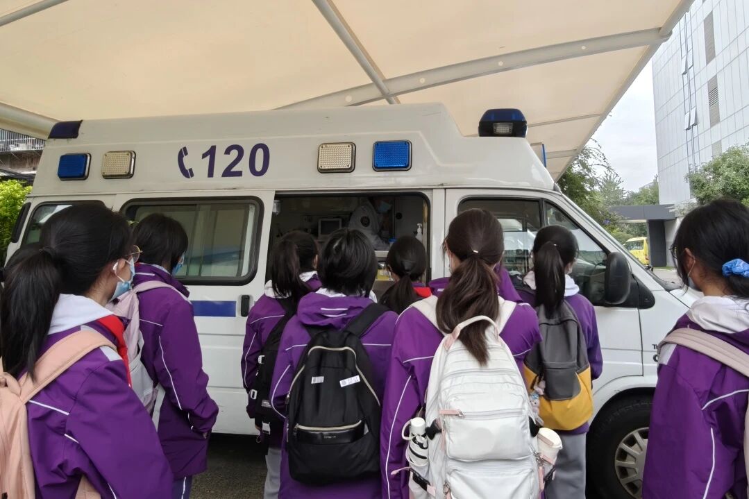 2025 新华公益纪实：以温暖之名，守护一座城的健康脉搏