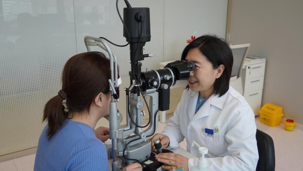 方学军：从「小大夫」到「大专家」的三十载明眸征程