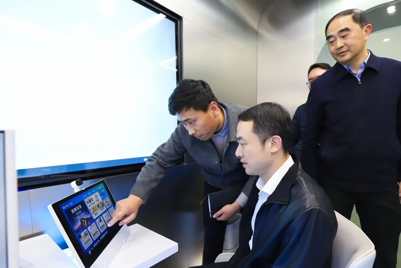 从「AI 诊室」到「脑机接口」：上海天佑医院打造智慧医疗新范式