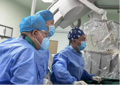 24 岁小伙突发心梗「劫后重生」！年轻人别大意，这些习惯你中了几条？