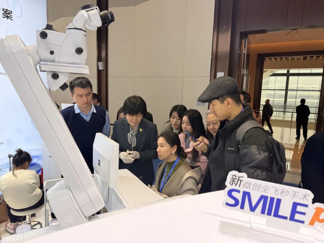 郑州视光眼科屈光团队 2026「海上之光」绽放光彩！