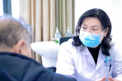 邓小容——被阿尔茨海默症老人一眼认出的医生：她用什么建立了终极信任？