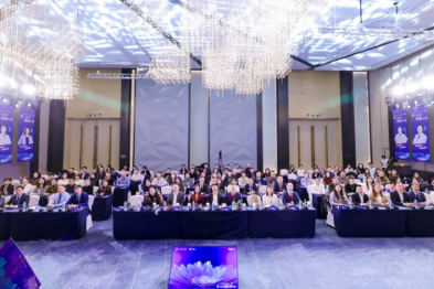 辽宁爱尔方学军教授受邀坐镇全光塑手术大师赛总决赛，引领学科斩获 「全光塑手术突破 3000 眼」 里程碑认证