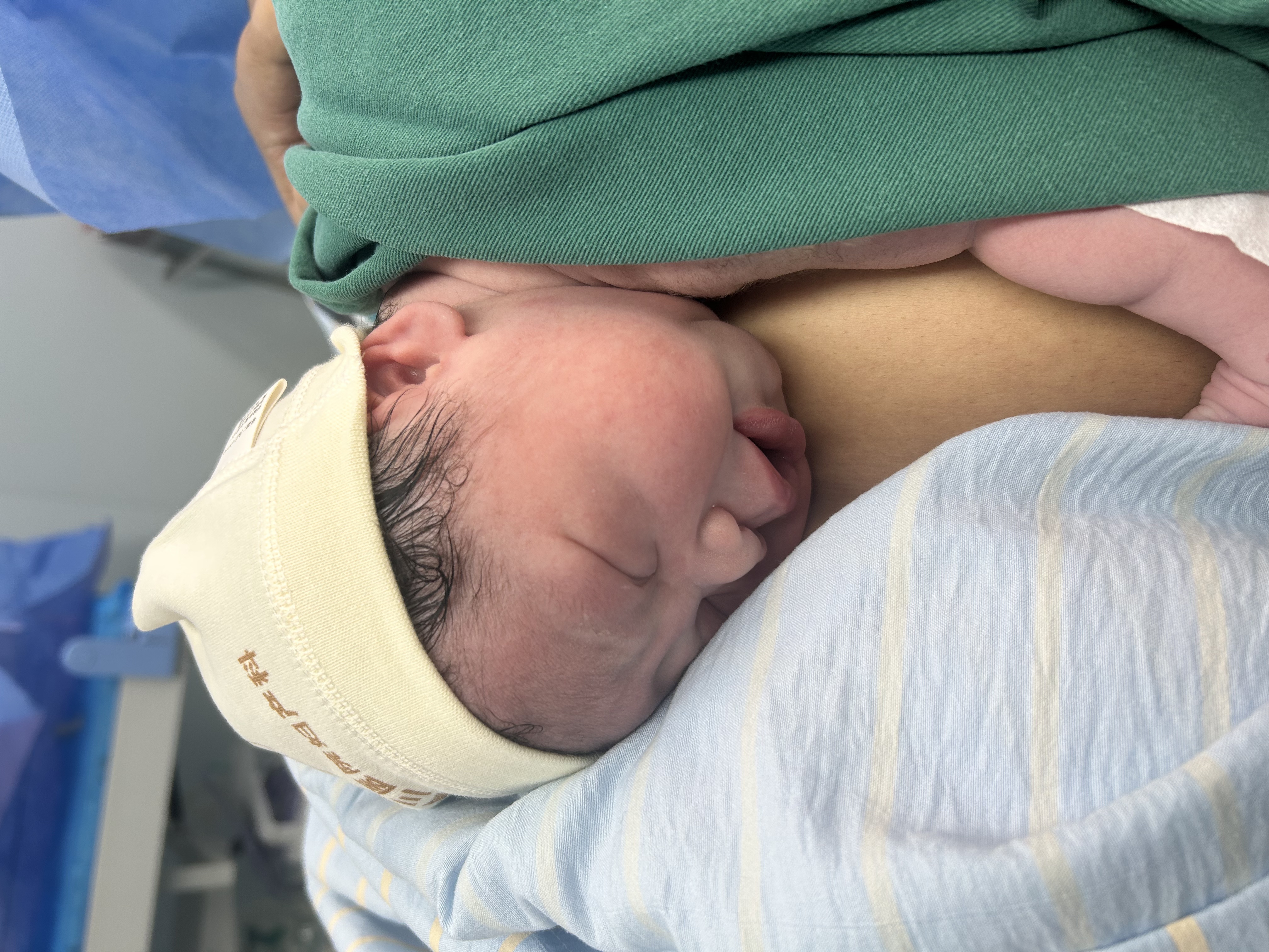 给宝宝的"第一次拥抱"，您知道 EENC 吗?