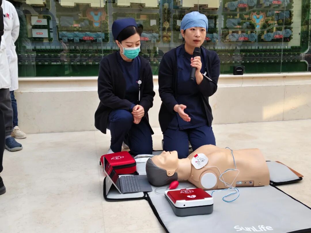 关爱生命 「救」在身边|燕达医院举办「国家急救日」倡议活动暨 120 急救科普大课堂公益活动