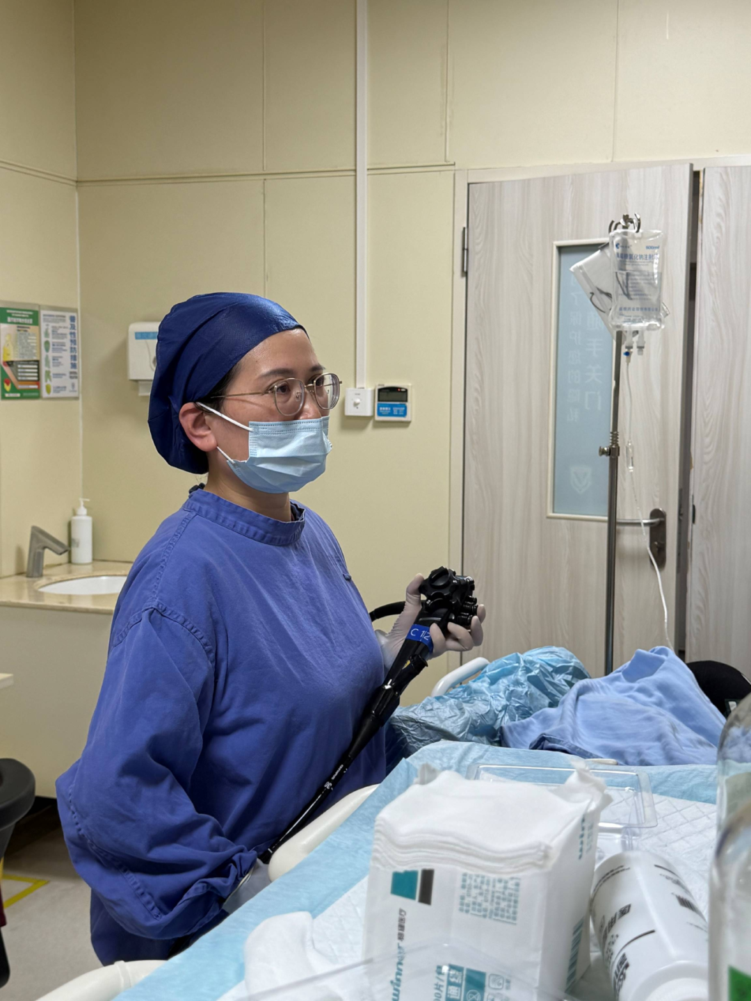 「玻璃球」、钉子都敢吞?误吞异物别拖延!超 24 小时,并发症风险直接翻倍