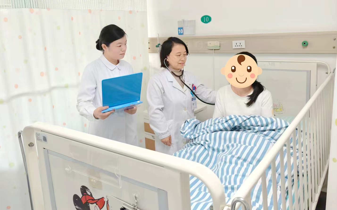 孩子高烧后突发休克，黄金一小时抢救成功