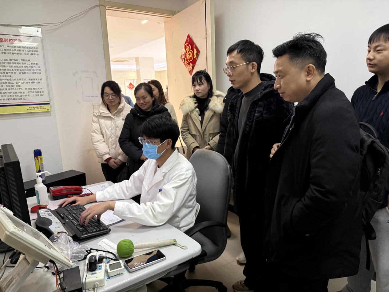 南昌大学二附院医学影像中心专家团队  赴乐平人民医院开展学术交流活动