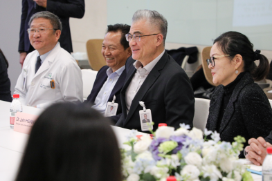 新加坡高级别代表团参访嘉会医疗 共探数字医疗与 AI 临床应用领域