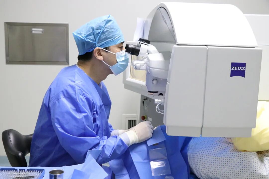 寒假摘镜高峰期!专家提醒→