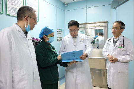 武汉大学人民医院赴五峰开展党建结对共建暨对口帮扶活动