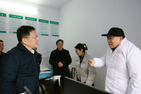 武汉大学人民医院赴五峰开展党建结对共建暨对口帮扶活动