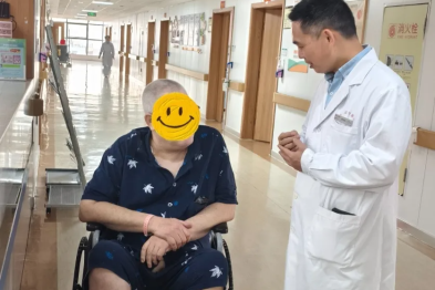 英籍患者胃大出血命悬一线，多学科联动抢赢时间