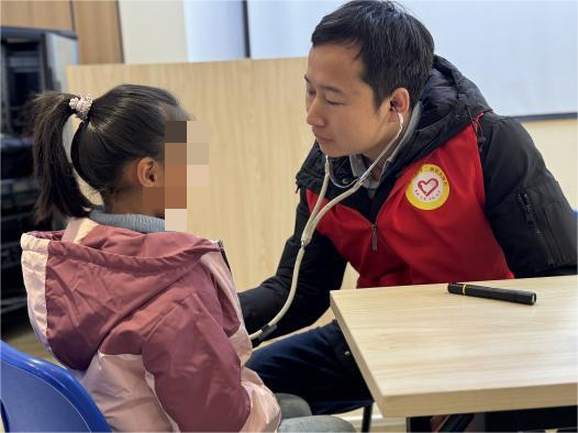 「银苗守护，暖冬同行」——南大二附院重症护理团队走进 SOS 儿童村开展科技志愿服务