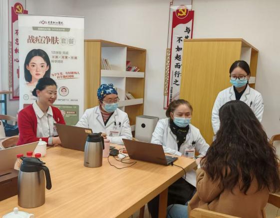 重庆松山医院启动「繁星计划」：走进 100 家社区企业，开展 100 场公益活动