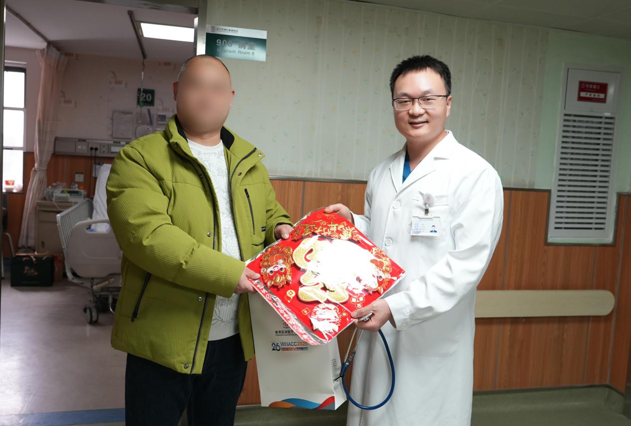 一场双向奔赴的感恩！父亲成功手术「修心」 儿子捐款致谢医院传递大爱