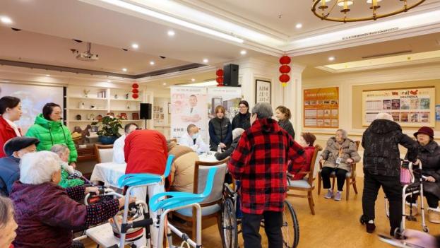重庆松山医院启动「繁星计划」：走进 100 家社区企业，开展 100 场公益活动
