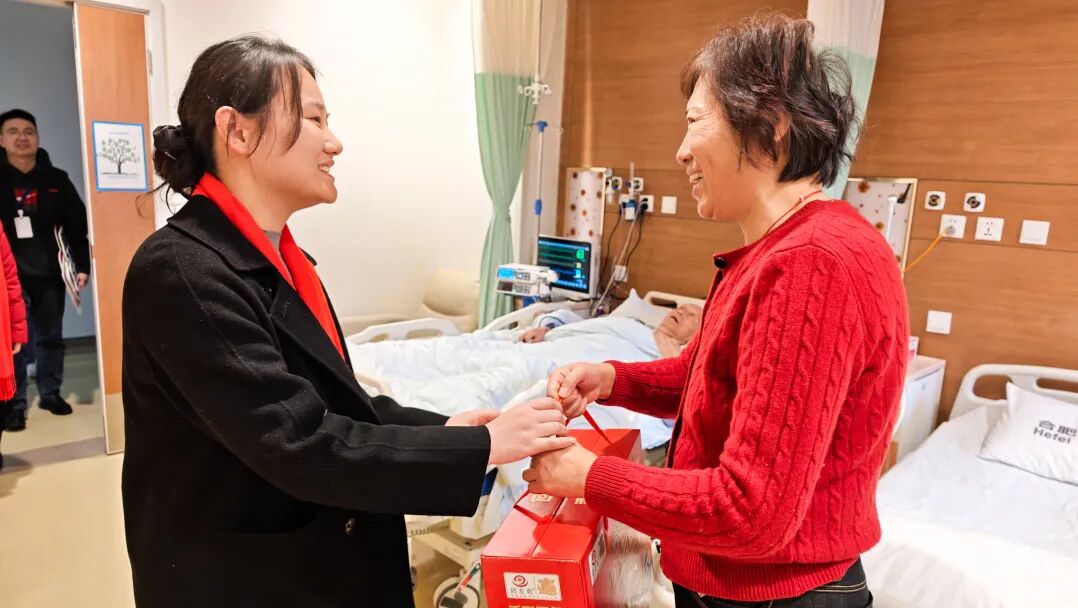 合肥京东方医院：除夕送暖慰坚守，医患同心迎新春