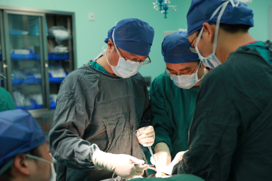 直径 50 厘米巨大肿瘤「塞满」女子腹部  武汉大学人民医院多学科专家联手攻坚巧除巨瘤