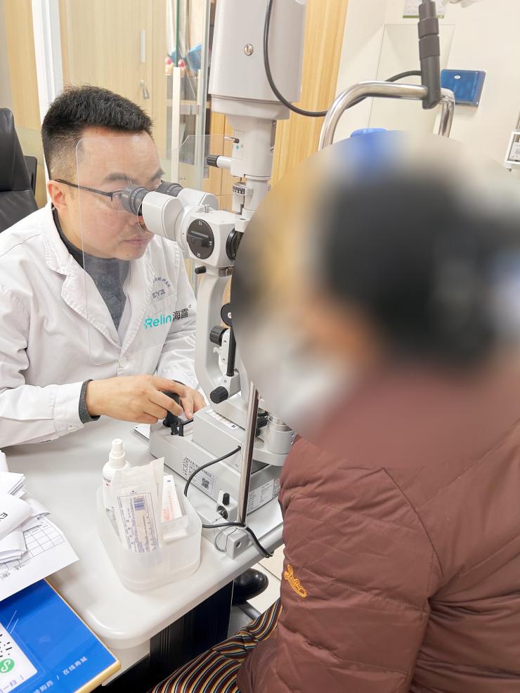 告别「泪眼婆娑」:泪道再阻塞患者通过泪囊鼻腔吻合术重获舒心生活