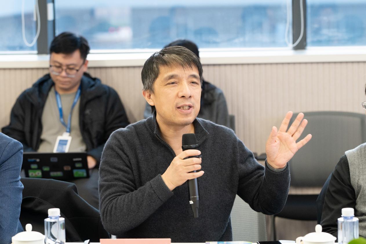 脑胶质瘤治疗迎来创新突破，国产肿瘤电场治疗正式临床应用