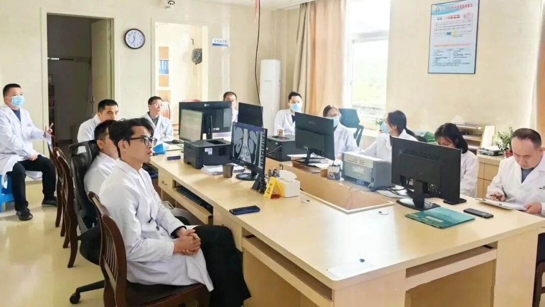 帮扶暖民心 妙手护安康——漳州第三医院帮扶专家助力华安患者重获健康