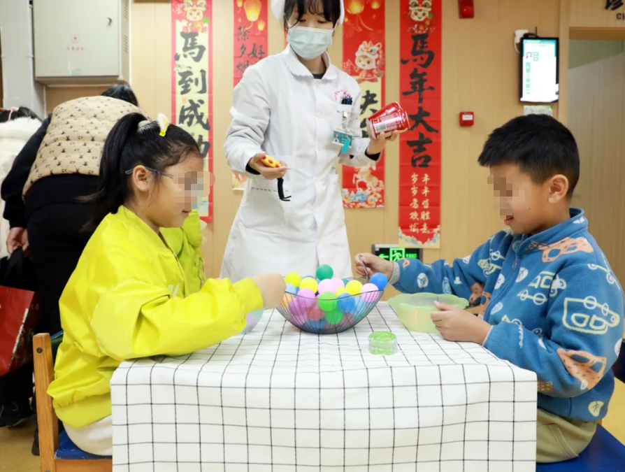 柳州市红十字会医院斜弱视与眼整形专科举办新年年俗系列活动