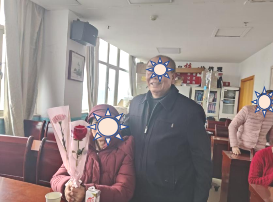 温柔守护，向阳而生——南大二附院肿瘤科举办「三八」妇女节人文关怀患教会