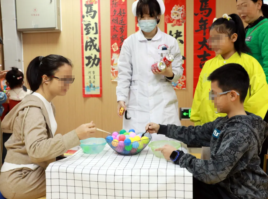 柳州市红十字会医院斜弱视与眼整形专科举办新年年俗系列活动