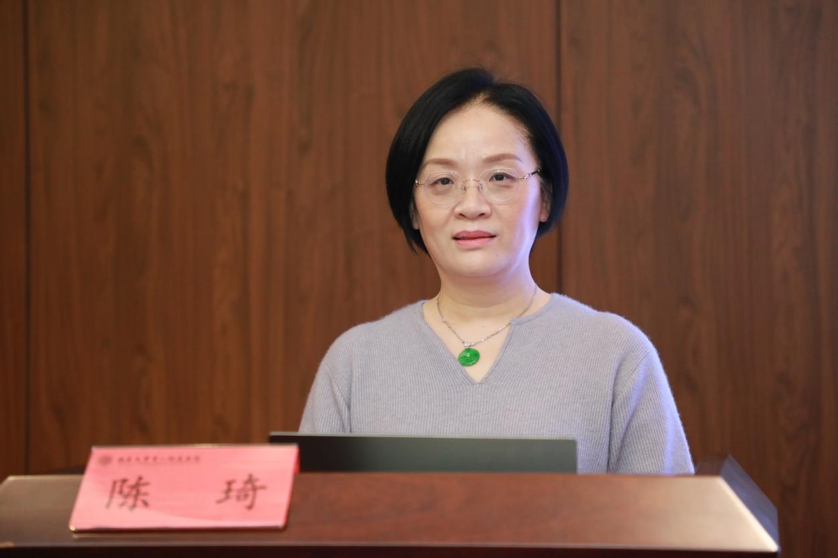 南大二附院工会开展三八妇女节关爱女职工健康科普活动