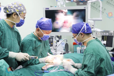 延续性医疗服务新突破|江西省儿童医院吴文波主任团队顺利治疗河南 20 岁女孩罕见膀胱外翻