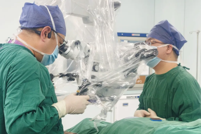 显微镜下精准「减张」| 杭州明州成功完成首例显微镜下高选择性胫神经分支缩窄术，助力偏瘫患者重启人生步伐