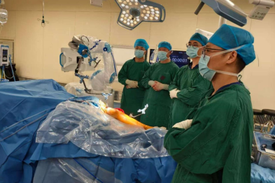 智慧骨科再添利器 成都京东方医院成功开展首例 ROSA 机器人辅助双膝关节置换术