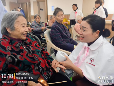 学雷锋,树新风——南大二附院多形式开展「学雷锋日」志愿服务活动