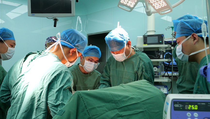 重度漏斗胸少年获精准矫治，漳州第三医院胸外科团队助其「挺起胸膛」