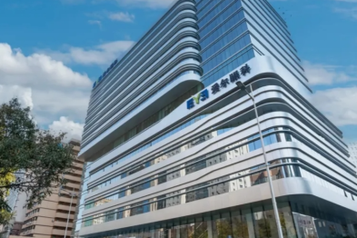 七旬老人角膜险被真菌「蛀穿」，辽宁爱尔眼科医院紧急移植手术夺回一线光明