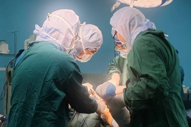 西安市中医医院为 88 岁老人实施髋关节置换助其重归正常生活