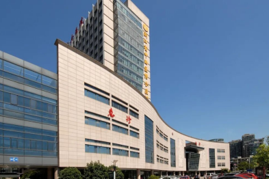 天天跑步撸铁，人没瘦、脸垮了？医生：警惕「运动老脸」！