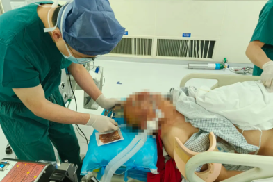 当强直性脊柱炎遭遇严重车祸｜湖州市中心医院多学科协作打赢「脊髓保卫战」