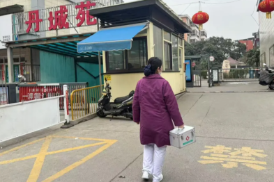 无声的信任，两年的守护