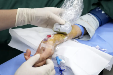 百岁老人如何安全手术？麻醉科可视化技术助力突破「禁区」