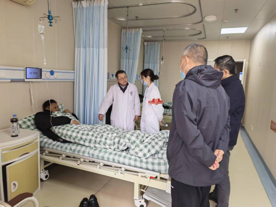 「百场义诊献礼 100 年二附」第 48 站活动走进贵溪