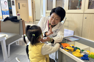 华厦眼科广西区域业务总院长吴西西：深耕眼科四十载，为万千孩子守住清晰「视」界